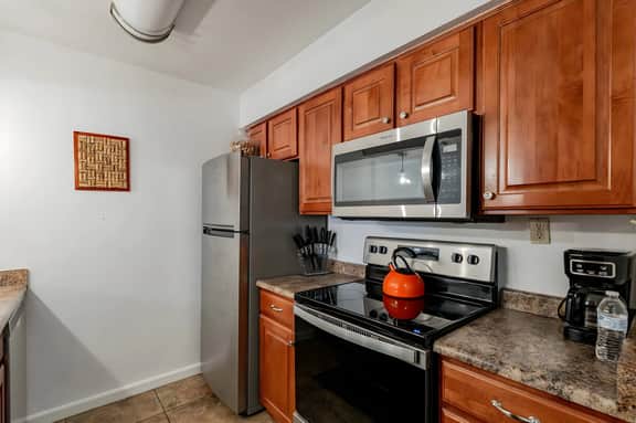 Michael's Condo - Image 2